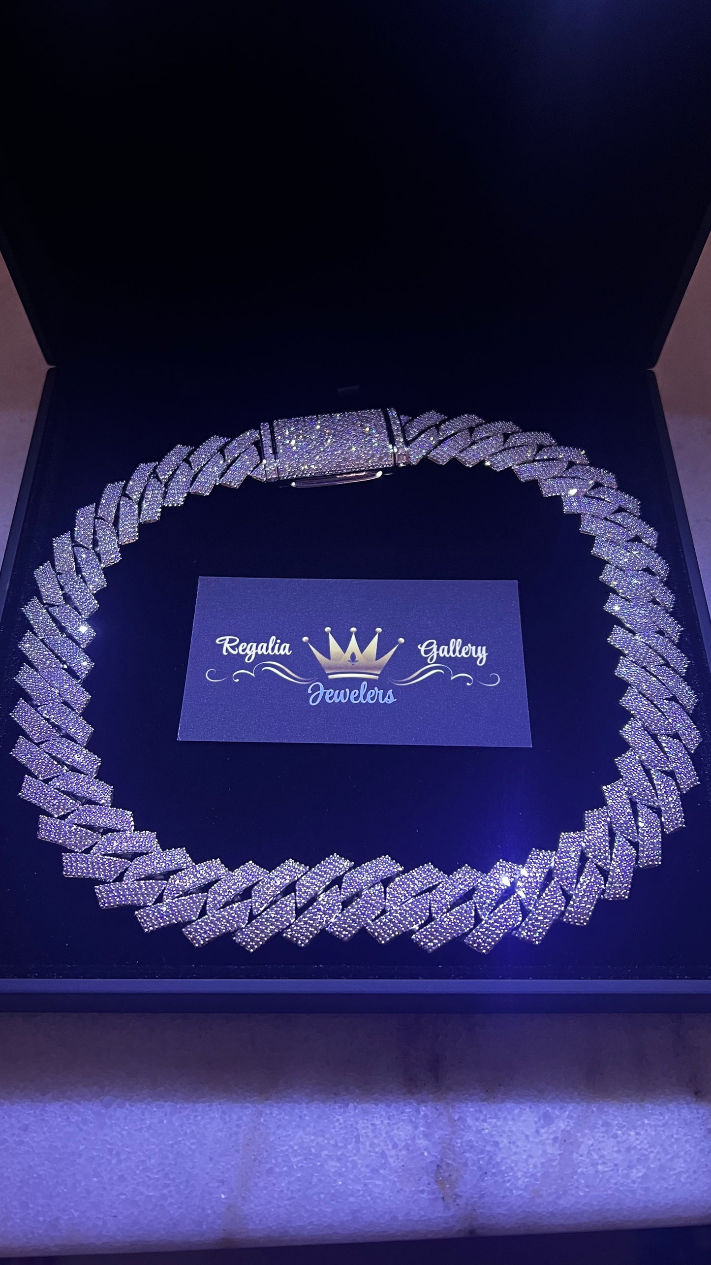 20MM VVS PRONG SET CUBANK LINK CHAIN